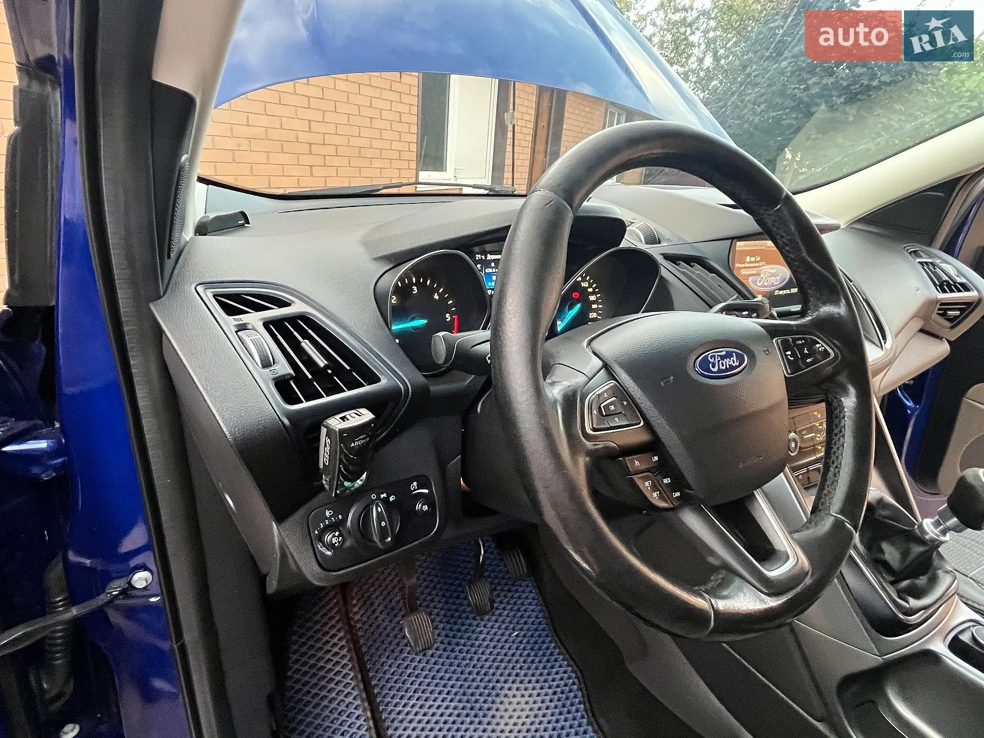 2017 Ford Kuga - мініатюра 28