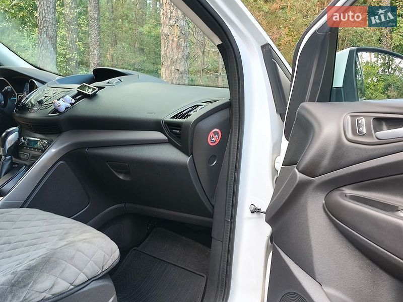 Позашляховик / Кросовер Ford Kuga 2013 в Житомирі