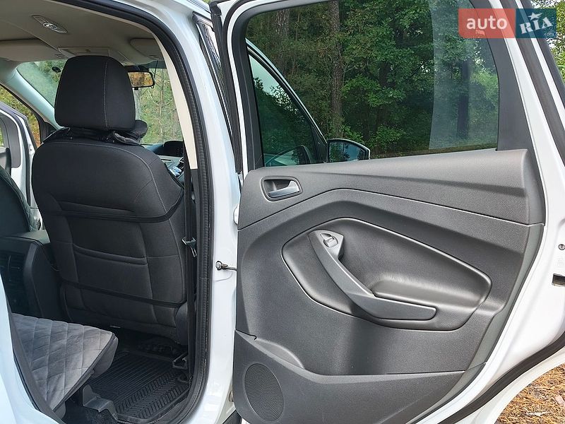 Позашляховик / Кросовер Ford Kuga 2013 в Житомирі