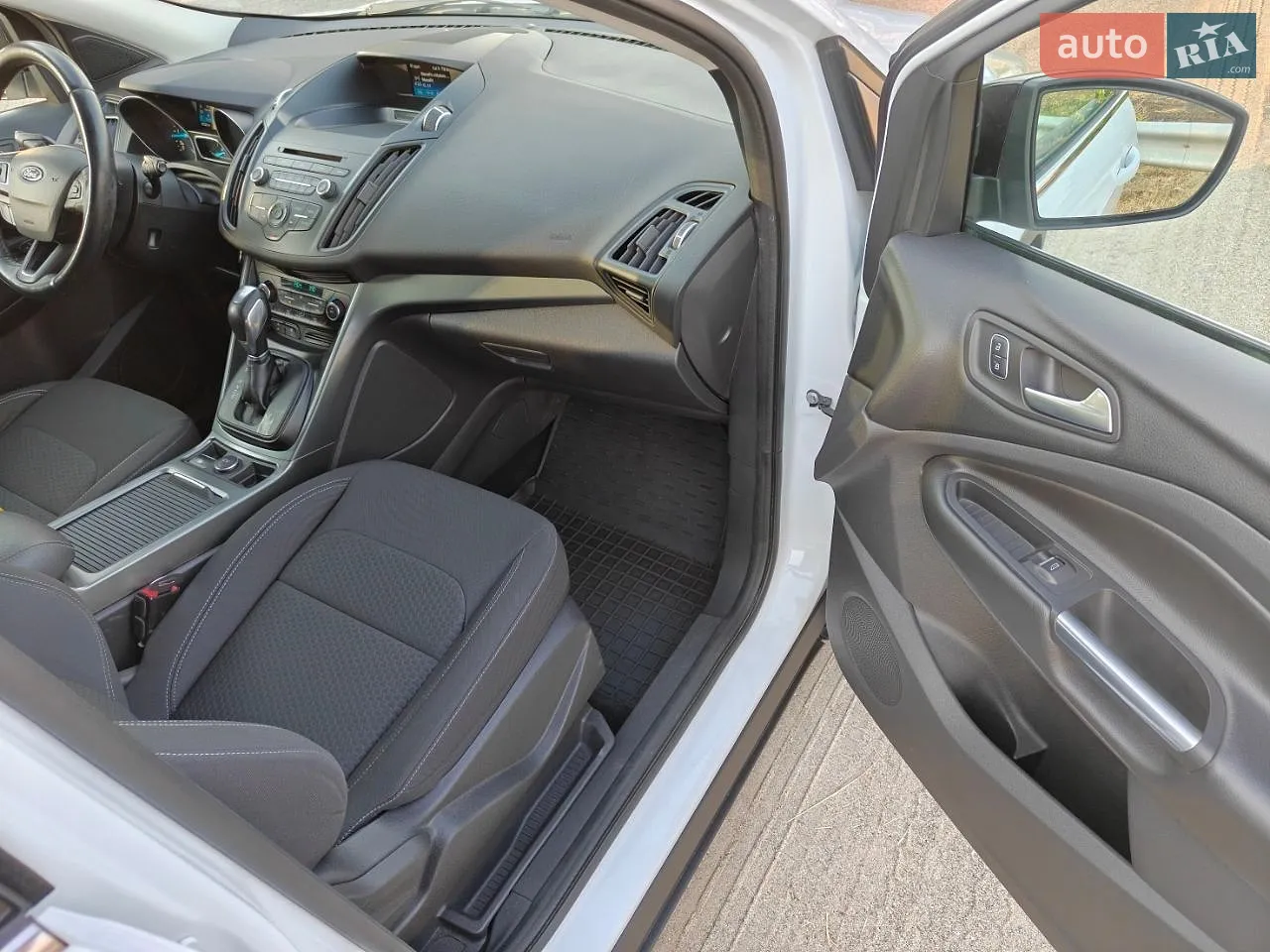 2017 Ford Kuga - мініатюра 10
