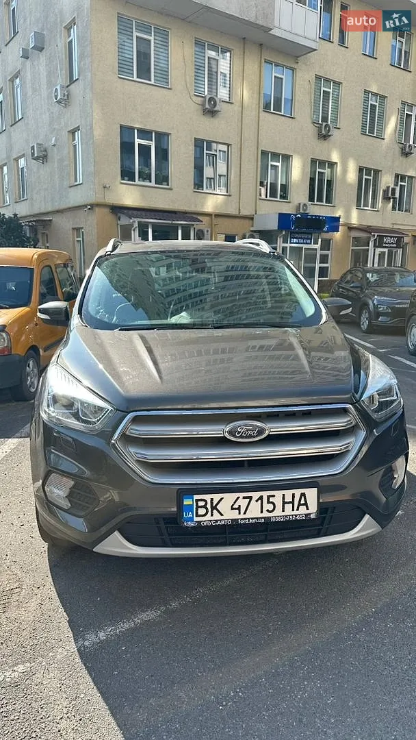 2019 Ford Kuga - фото 1
