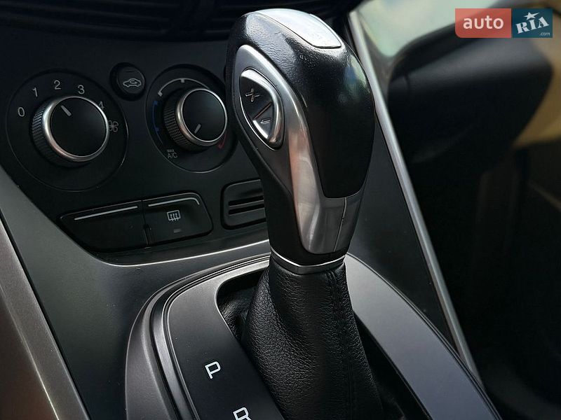 Позашляховик / Кросовер Ford Kuga 2014 в Бершаді