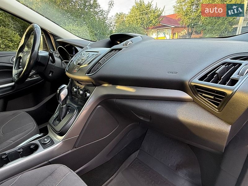 Позашляховик / Кросовер Ford Kuga 2014 в Бершаді
