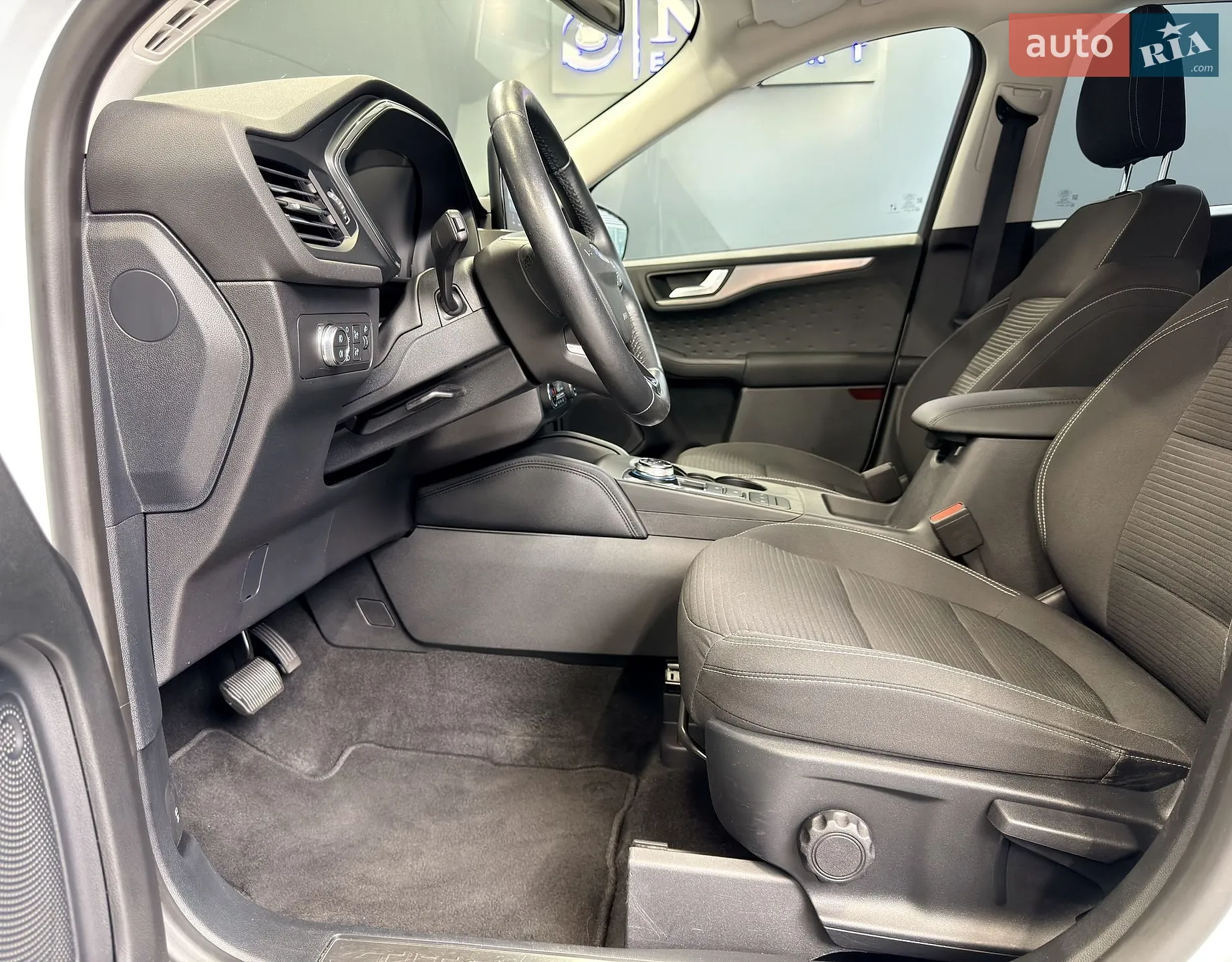 2020 Ford Kuga - мініатюра 34