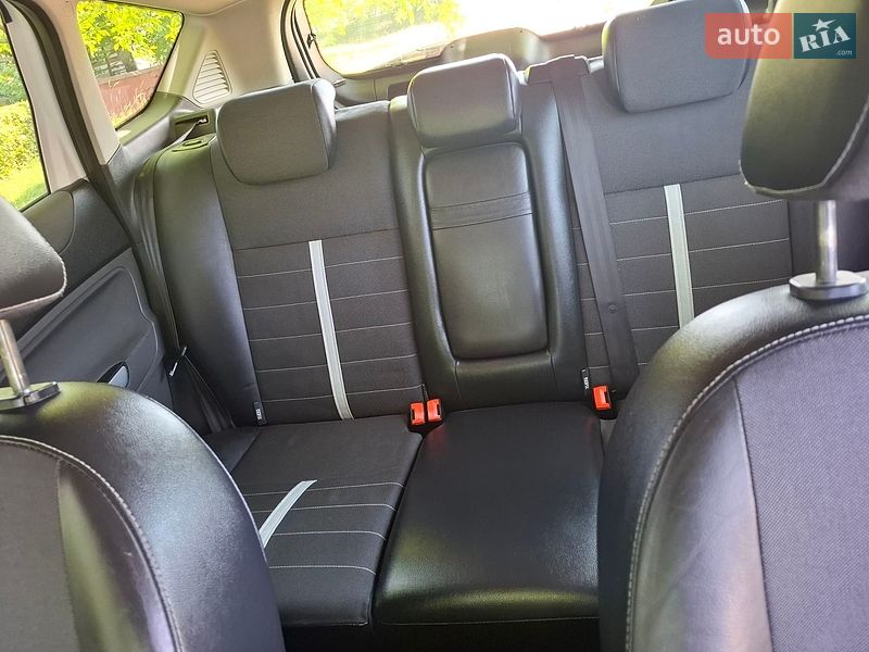 Внедорожник / Кроссовер Ford Kuga 2010 в Рожнове фото 17 Внедорожник / Кроссовер Ford Kuga 2010 в Рожнове