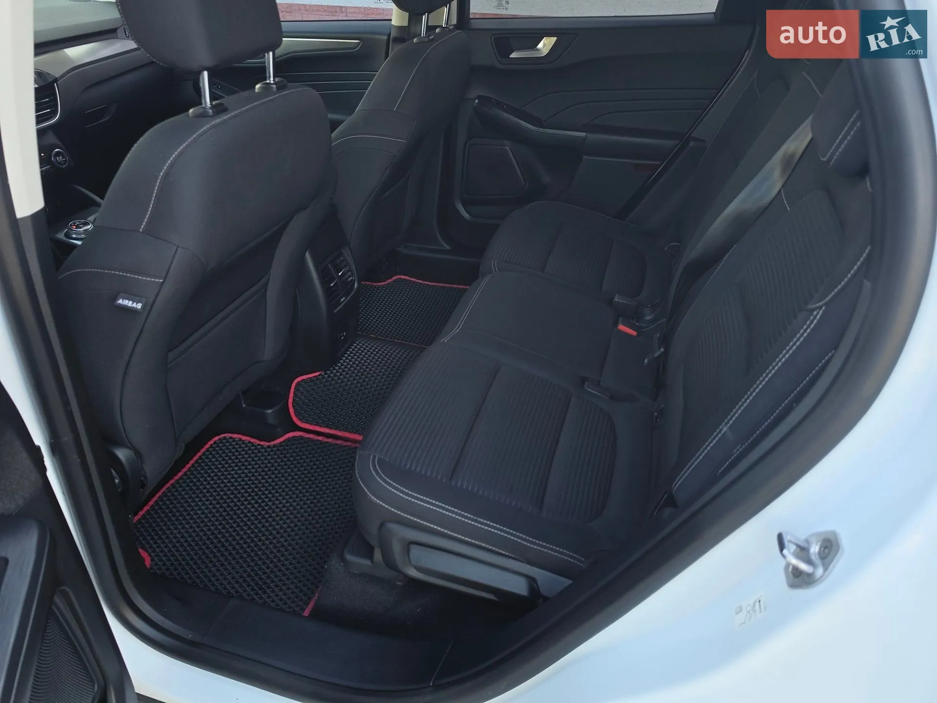 2021 Ford Kuga - мініатюра 27