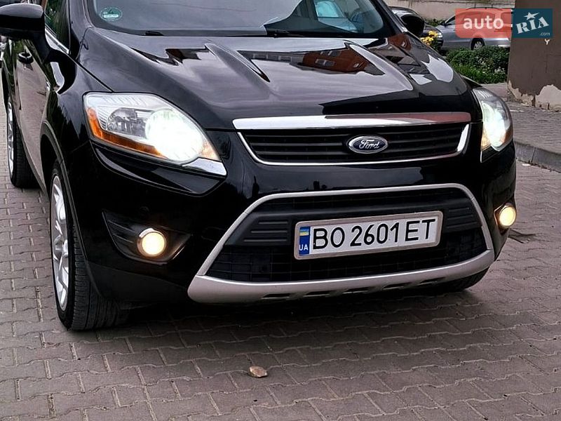 Внедорожник / Кроссовер Ford Kuga 2010 в Бучаче