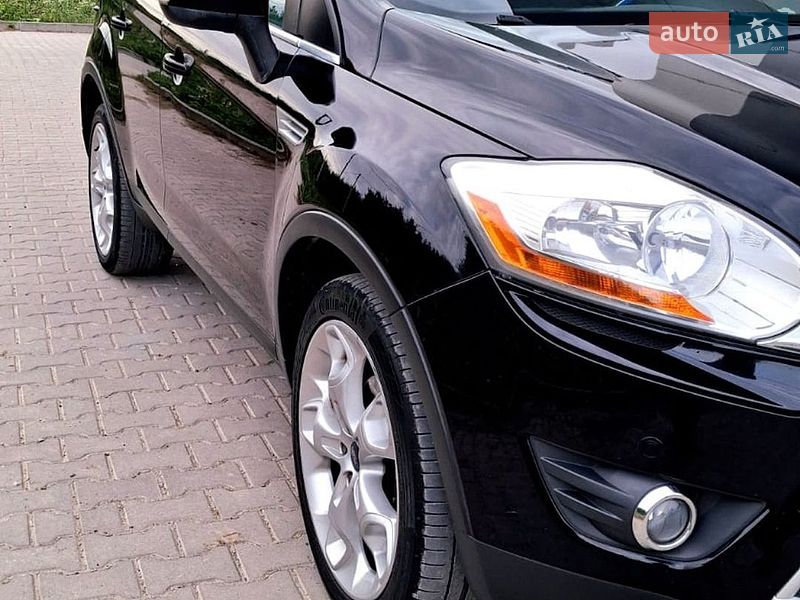 Внедорожник / Кроссовер Ford Kuga 2010 в Бучаче