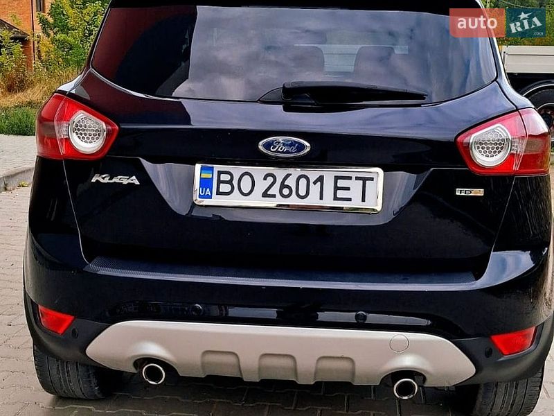 Внедорожник / Кроссовер Ford Kuga 2010 в Бучаче