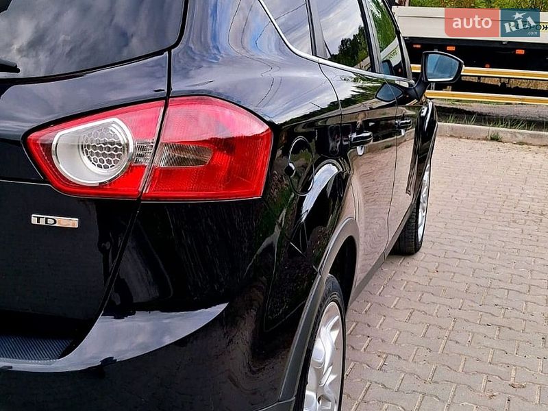 Внедорожник / Кроссовер Ford Kuga 2010 в Бучаче