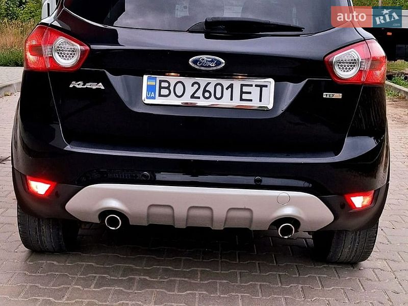 Внедорожник / Кроссовер Ford Kuga 2010 в Бучаче