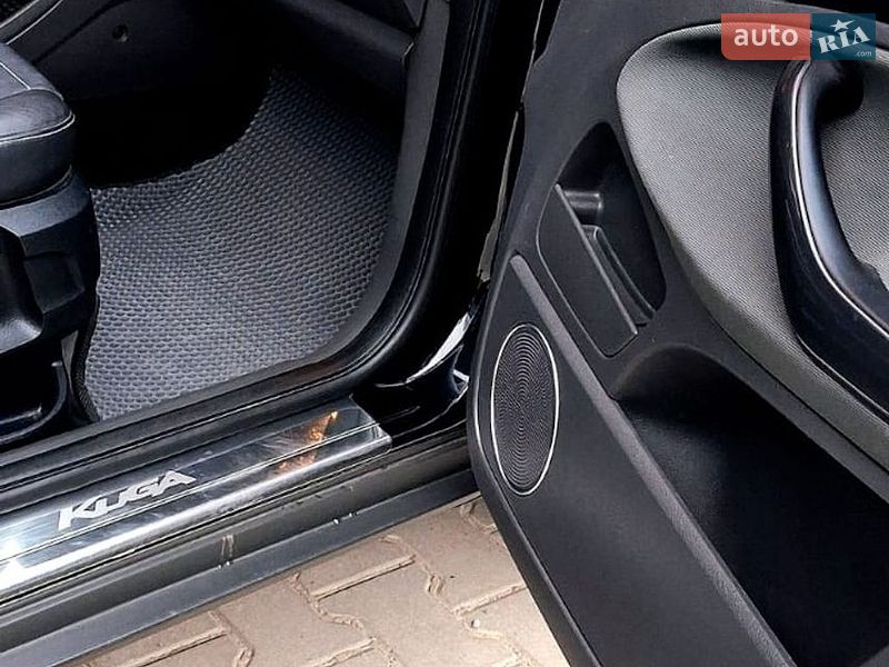 Внедорожник / Кроссовер Ford Kuga 2010 в Бучаче