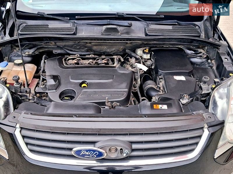 Внедорожник / Кроссовер Ford Kuga 2010 в Бучаче