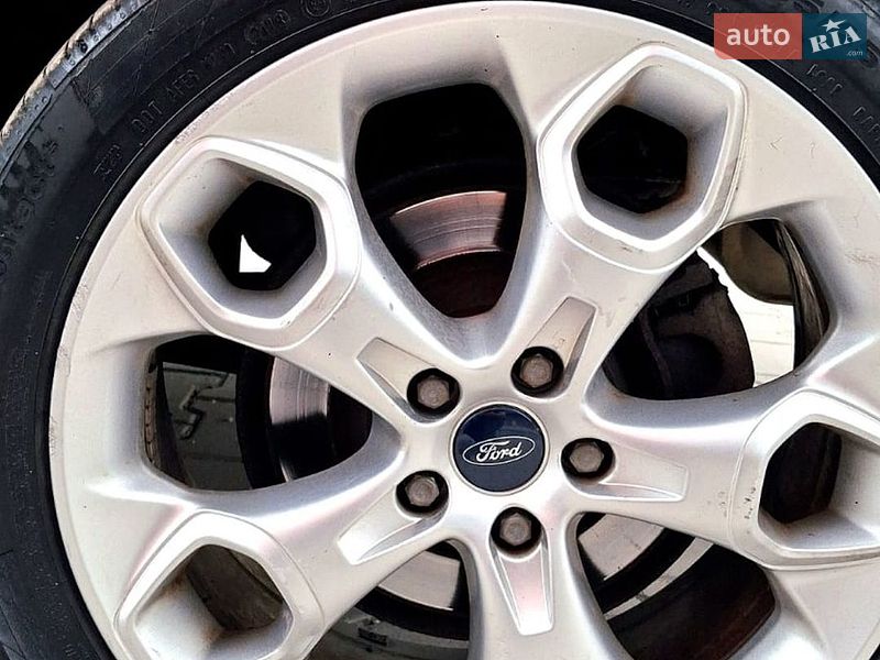 Внедорожник / Кроссовер Ford Kuga 2010 в Бучаче