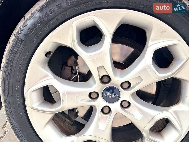 Внедорожник / Кроссовер Ford Kuga 2010 в Бучаче