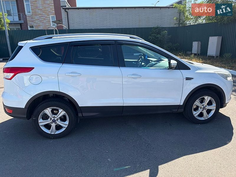 Внедорожник / Кроссовер Ford Kuga 2015 в Киеве фото 3 Внедорожник / Кроссовер Ford Kuga 2015 в Киеве