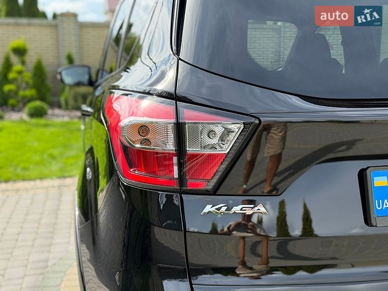 Внедорожник / Кроссовер Ford Kuga 2018 в Тернополе
