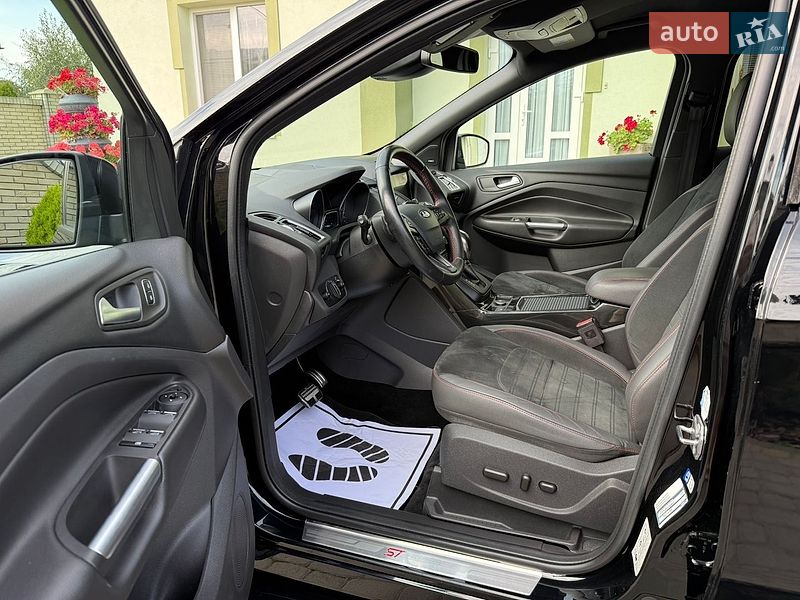 Внедорожник / Кроссовер Ford Kuga 2018 в Тернополе