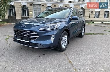Внедорожник / Кроссовер Ford Kuga 2023 в Харькове