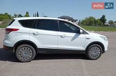 Внедорожник / Кроссовер Ford Kuga 2016 в Прилуках
