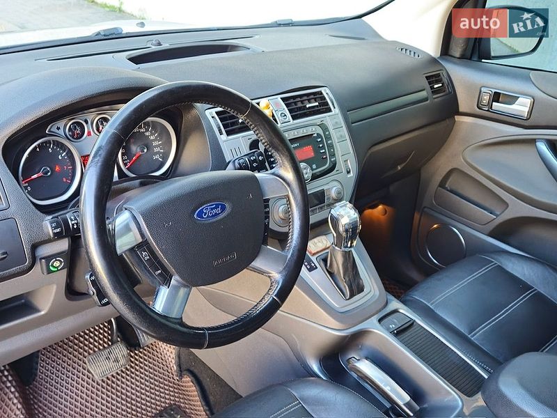 Позашляховик / Кросовер Ford Kuga 2012 в Києві
