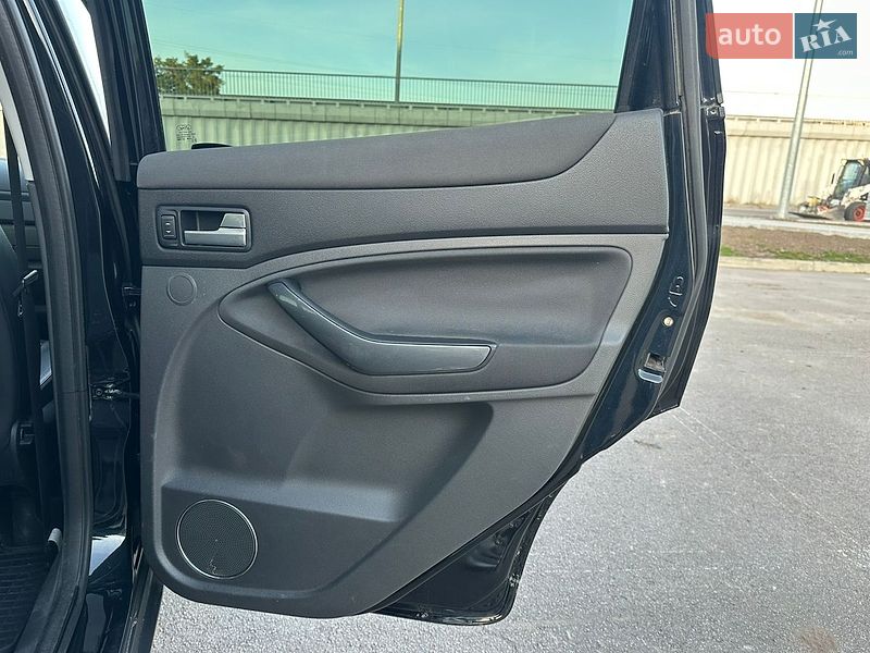 Внедорожник / Кроссовер Ford Kuga 2011 в Киеве