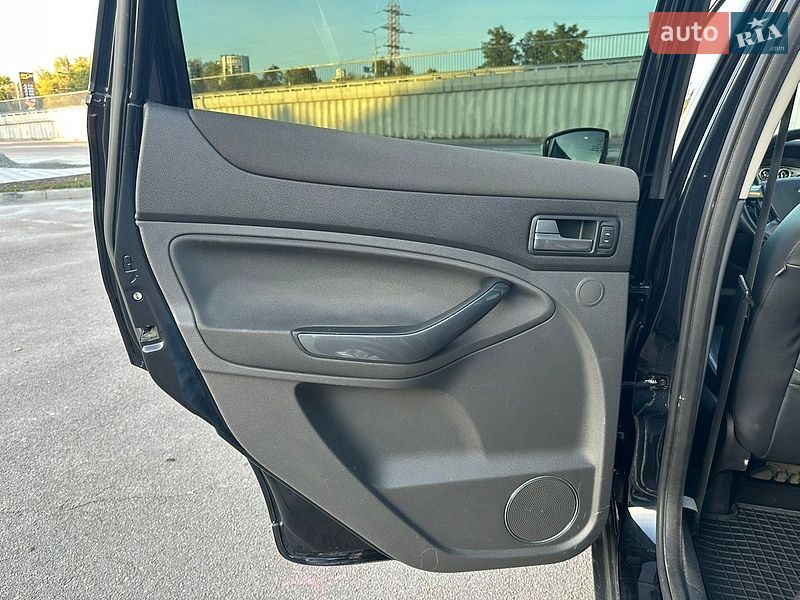 Внедорожник / Кроссовер Ford Kuga 2011 в Киеве