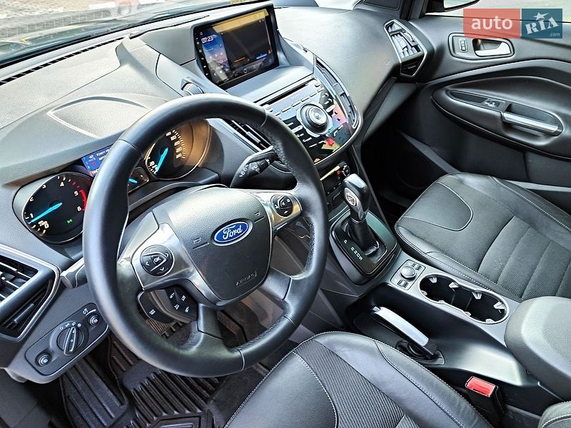 Внедорожник / Кроссовер Ford Kuga 2013 в Киеве