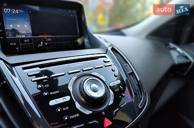 Внедорожник / Кроссовер Ford Kuga 2013 в Киеве