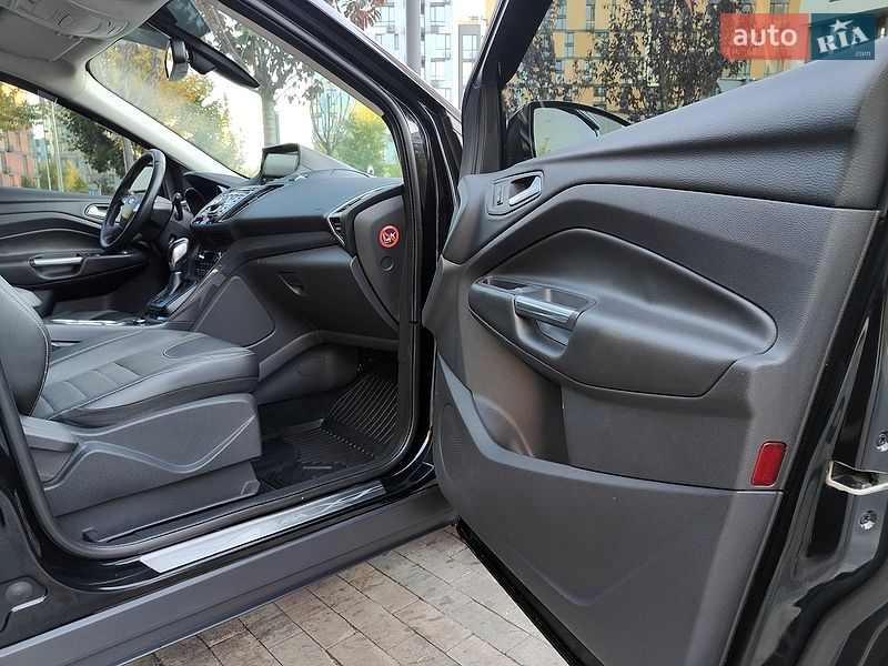 Внедорожник / Кроссовер Ford Kuga 2013 в Киеве