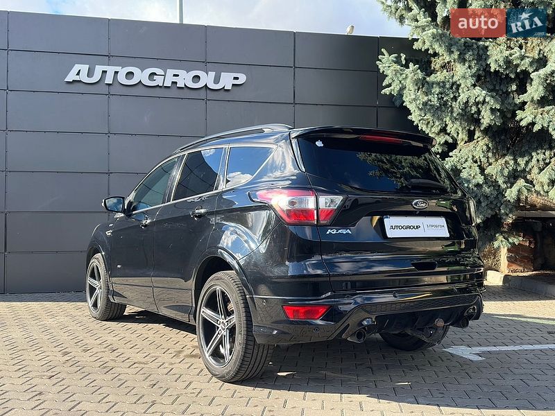 Внедорожник / Кроссовер Ford Kuga 2017 в Одессе