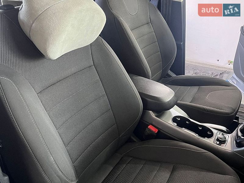 Внедорожник / Кроссовер Ford Kuga 2013 в Рокитном