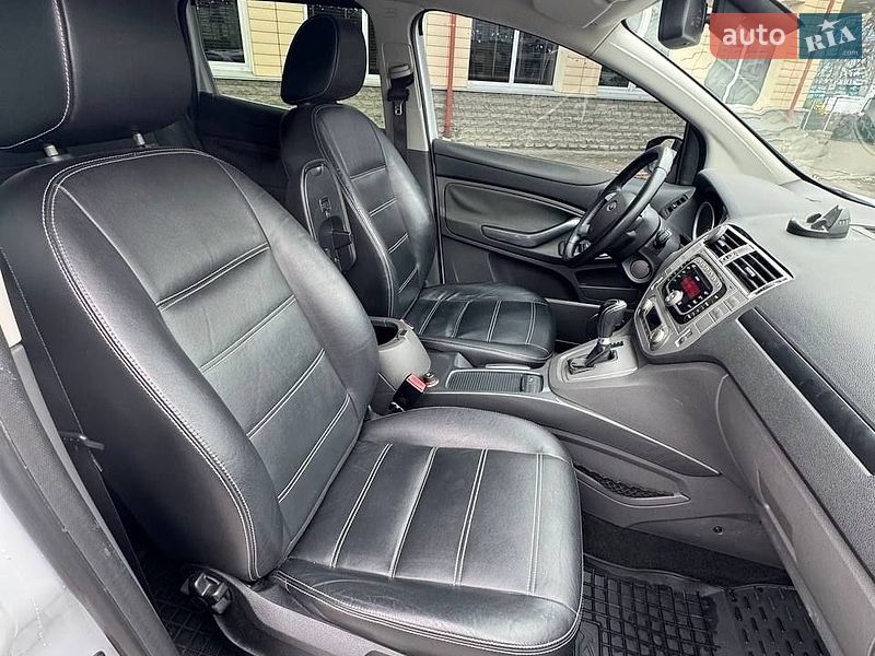 Позашляховик / Кросовер Ford Kuga 2012 в Києві
