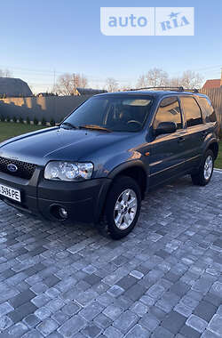Внедорожник / Кроссовер Ford Maverick 2004 в 
