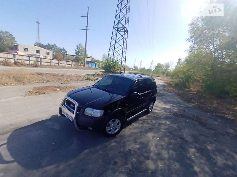 Позашляховик / Кросовер Ford Maverick 2003 в Мені