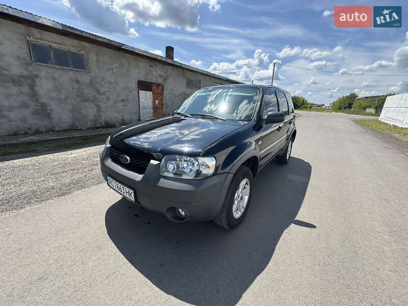 Внедорожник / Кроссовер Ford Maverick 2005 в 