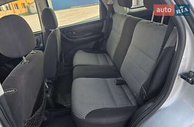 Внедорожник / Кроссовер Ford Maverick 2003 в 