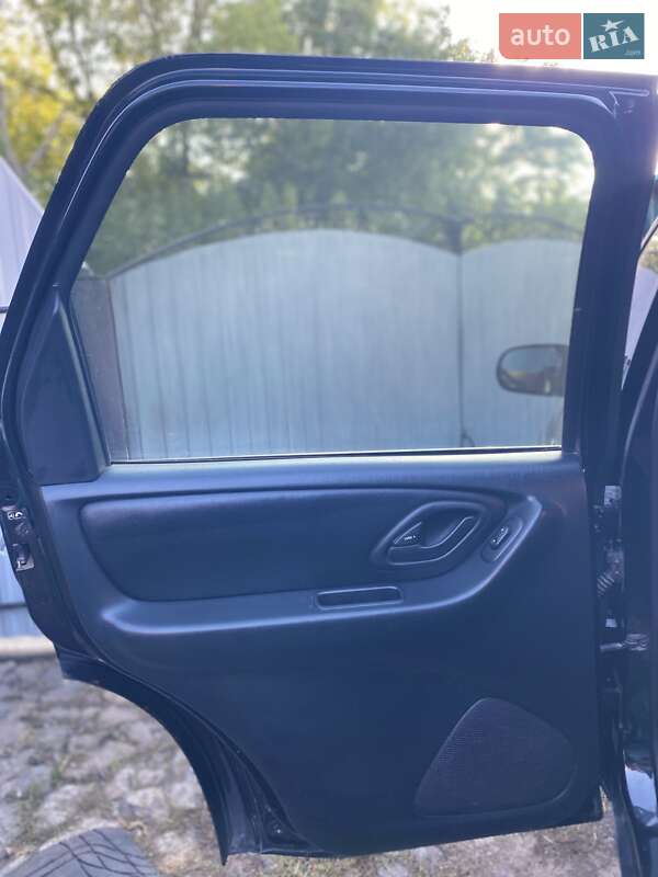 Внедорожник / Кроссовер Ford Maverick 2007 в Лысянке