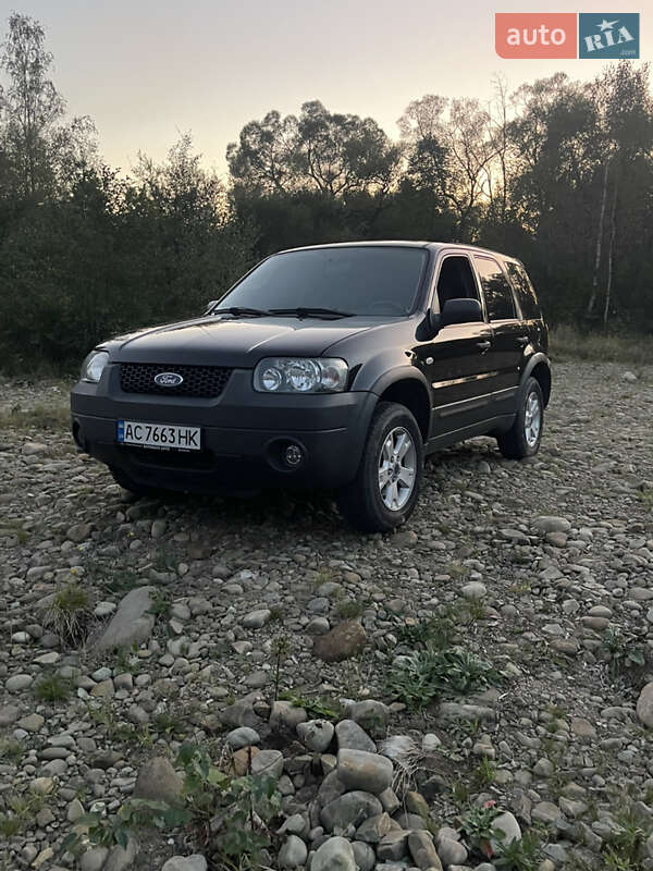 Внедорожник / Кроссовер Ford Maverick 2005 в Долине