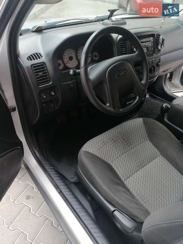 Внедорожник / Кроссовер Ford Maverick 2002 в Тернополе фото 8 Внедорожник / Кроссовер Ford Maverick 2002 в Тернополе