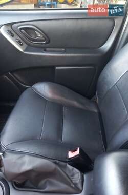 Позашляховик / Кросовер Ford Maverick 2005 в Калуші