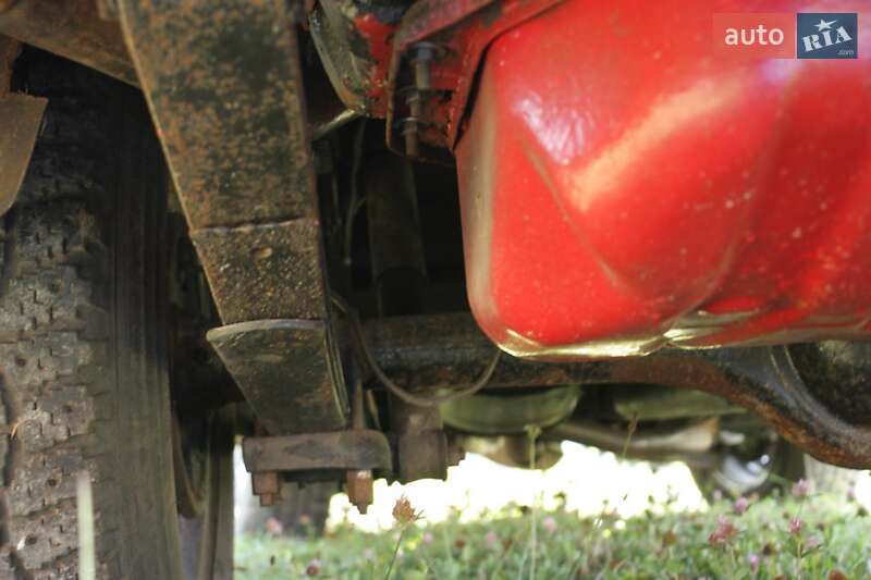 Седан Ford Model 48 1935 в Львове