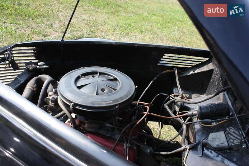 Седан Ford Model 48 1935 в Львове