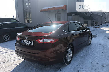 Седан Ford Mondeo 2015 в Староконстантинове