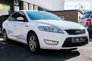 Седан Ford Mondeo 2010 в Киеве