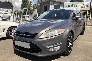 Седан Ford Mondeo 2011 в 
