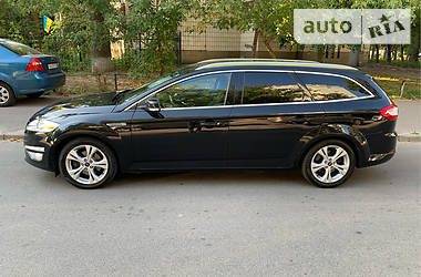 Універсал Ford Mondeo 2013 в 
