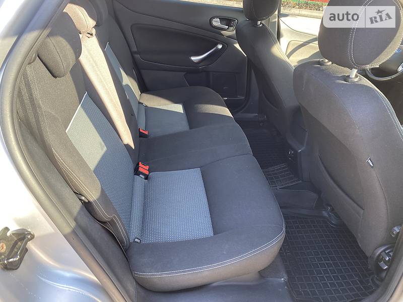 Універсал Ford Mondeo 2010 в Луцьку
