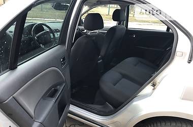 Хетчбек Ford Mondeo 2006 в 