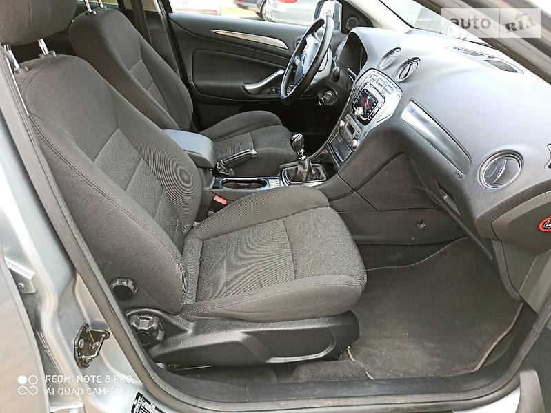 Седан Ford Mondeo 2010 в Дрогобичі